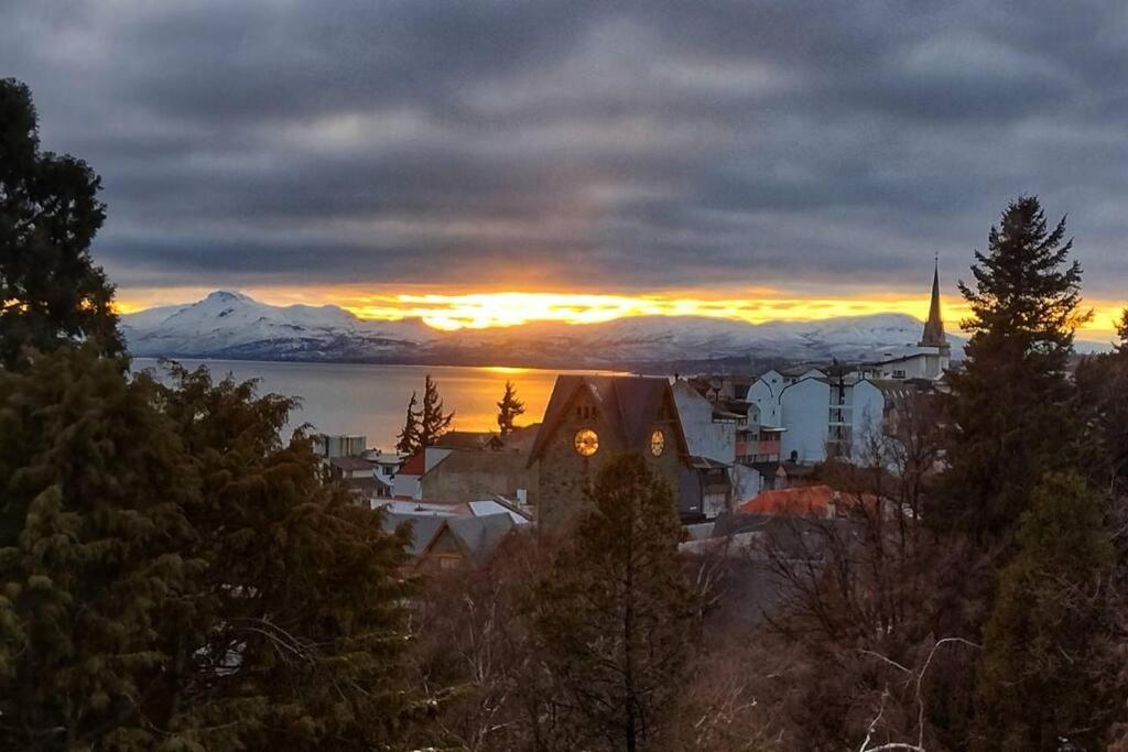 Hermoso Departamento Con Vista Al Lago San Carlos de Bariloche Ngoại thất bức ảnh